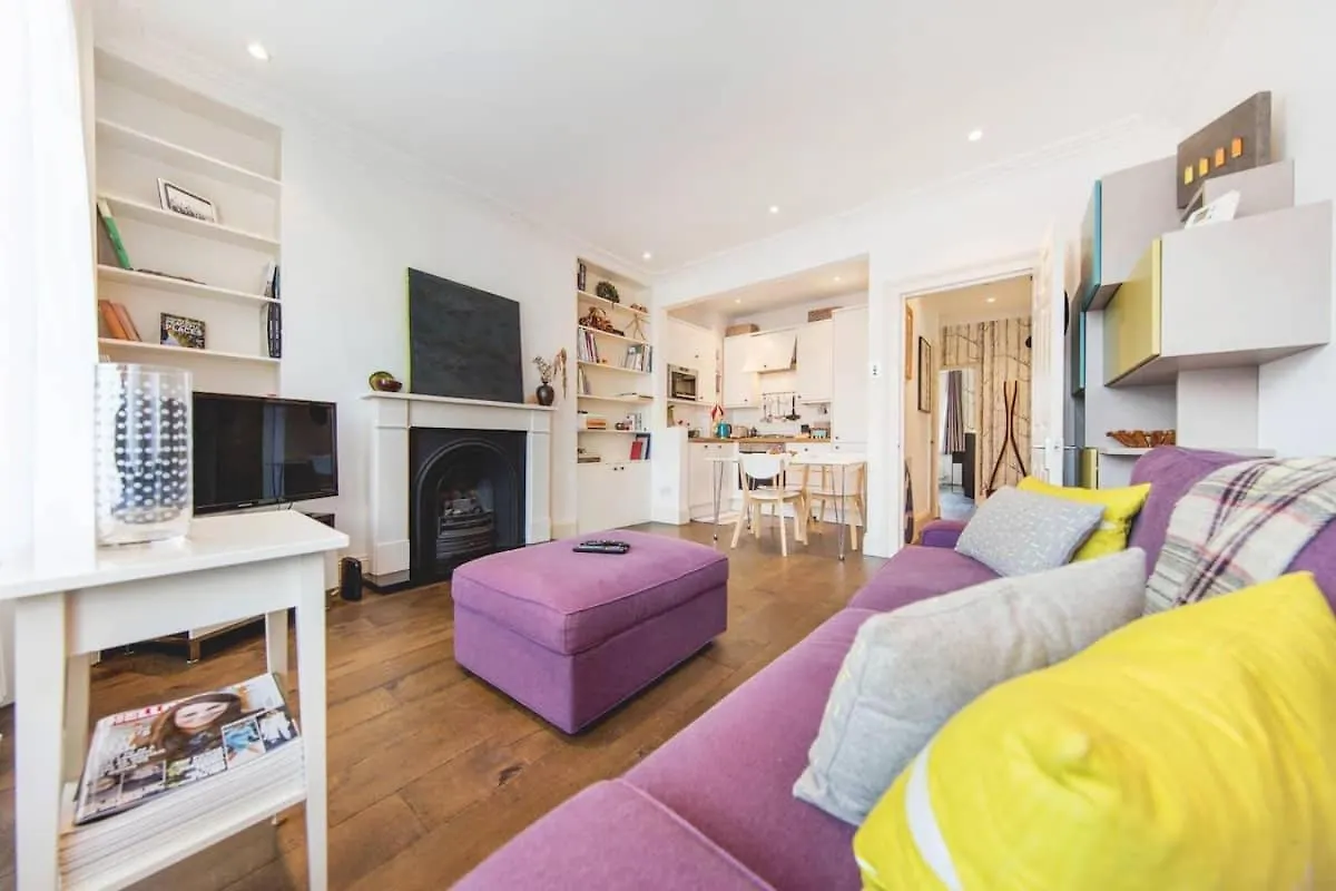 Franks Pied-A-Terre In London-Quiet,Bright,Central 0*, London United Kingdom